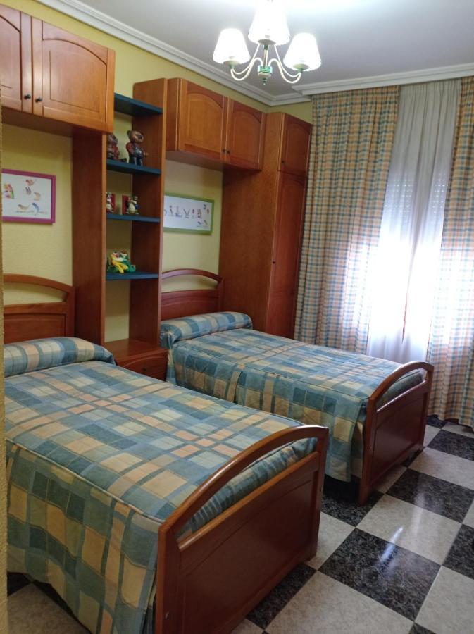 Apartamento Turistico Antigua Universidad Almagro Exterior foto
