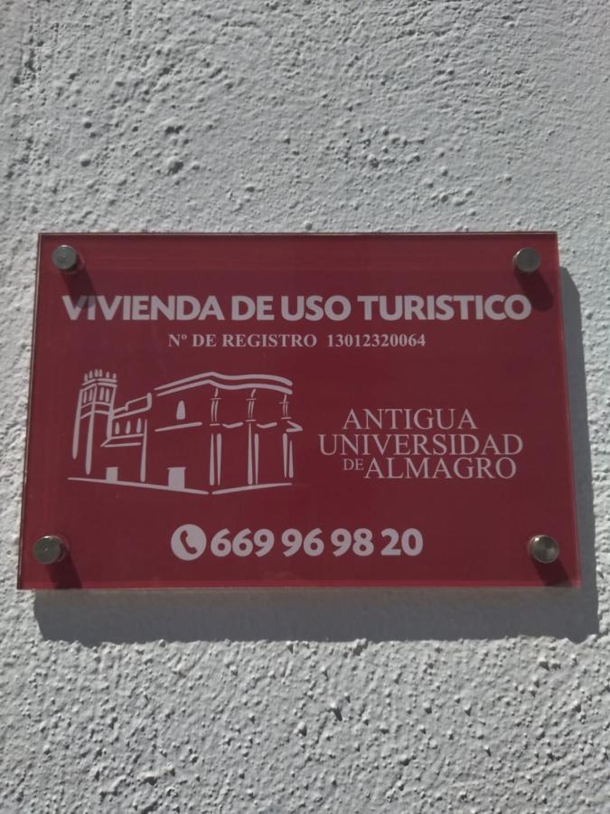 Apartamento Turistico Antigua Universidad Almagro Exterior foto